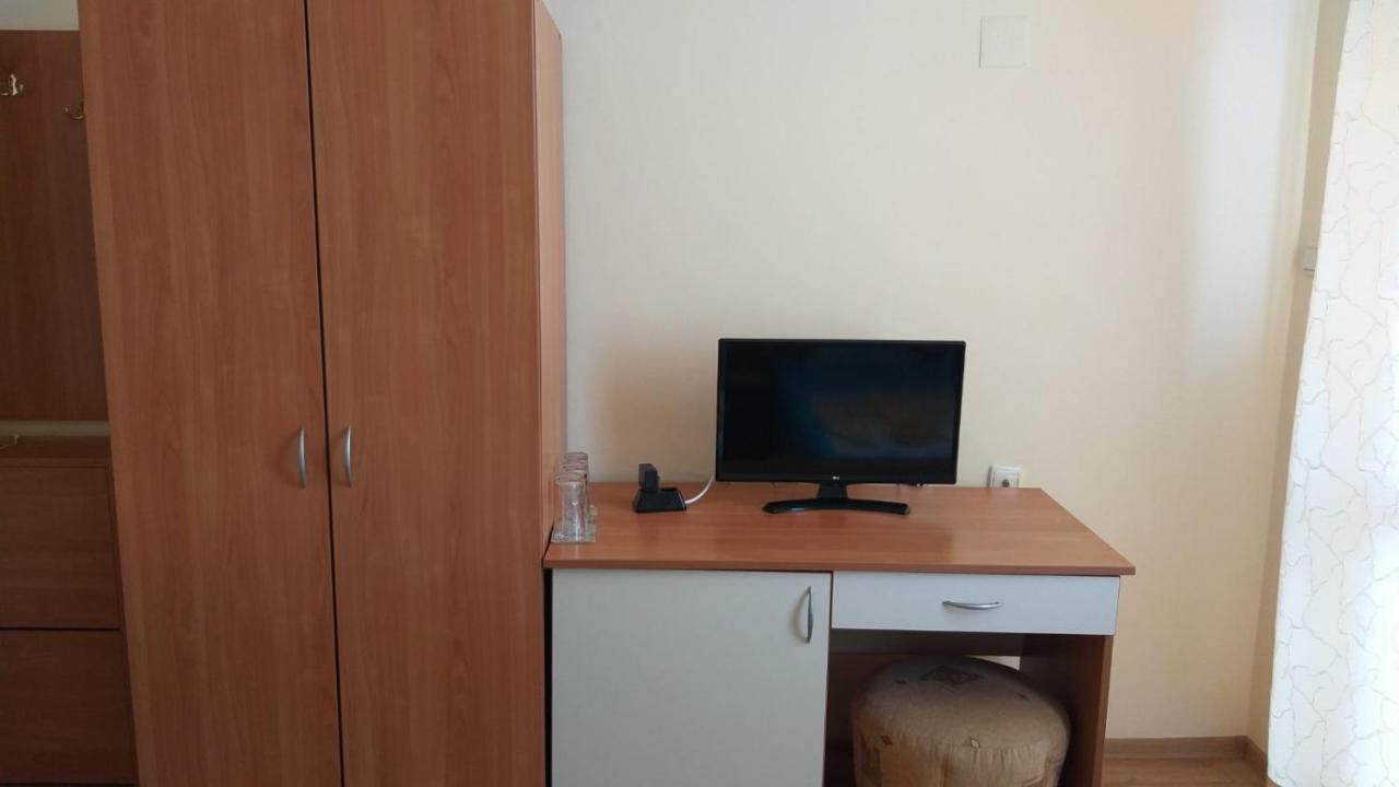 Ivanovi Guest House Primorsko Buitenkant foto